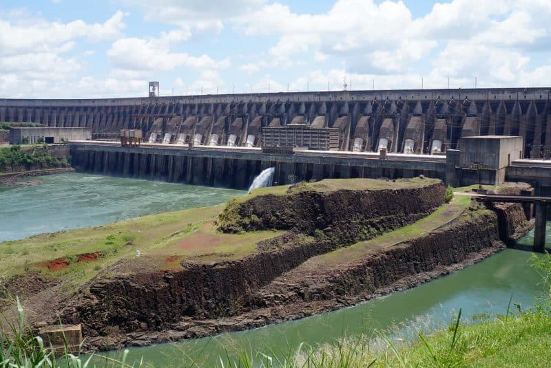 Central hidroeléctrica de Itaipú